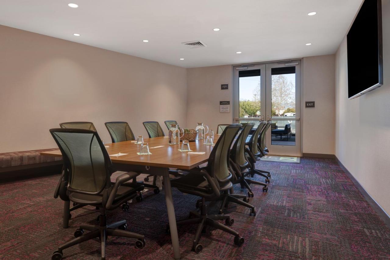 Home2 Suites By Hilton Petaluma Buitenkant foto